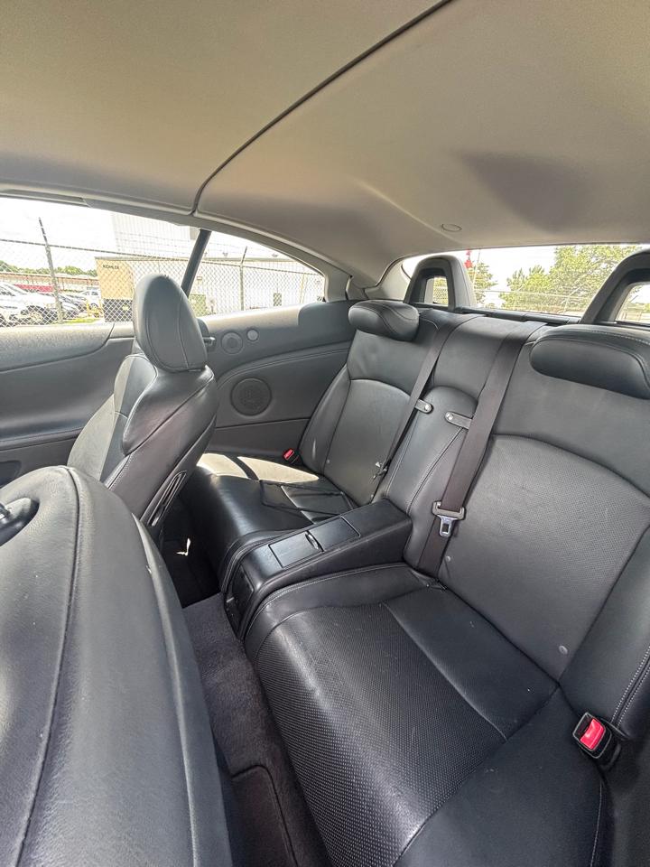 Lexus IS C IS 350C 2010