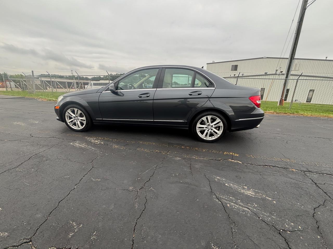 Mercedes-Benz C-Class C300 4MATIC Sport Sedan 2013