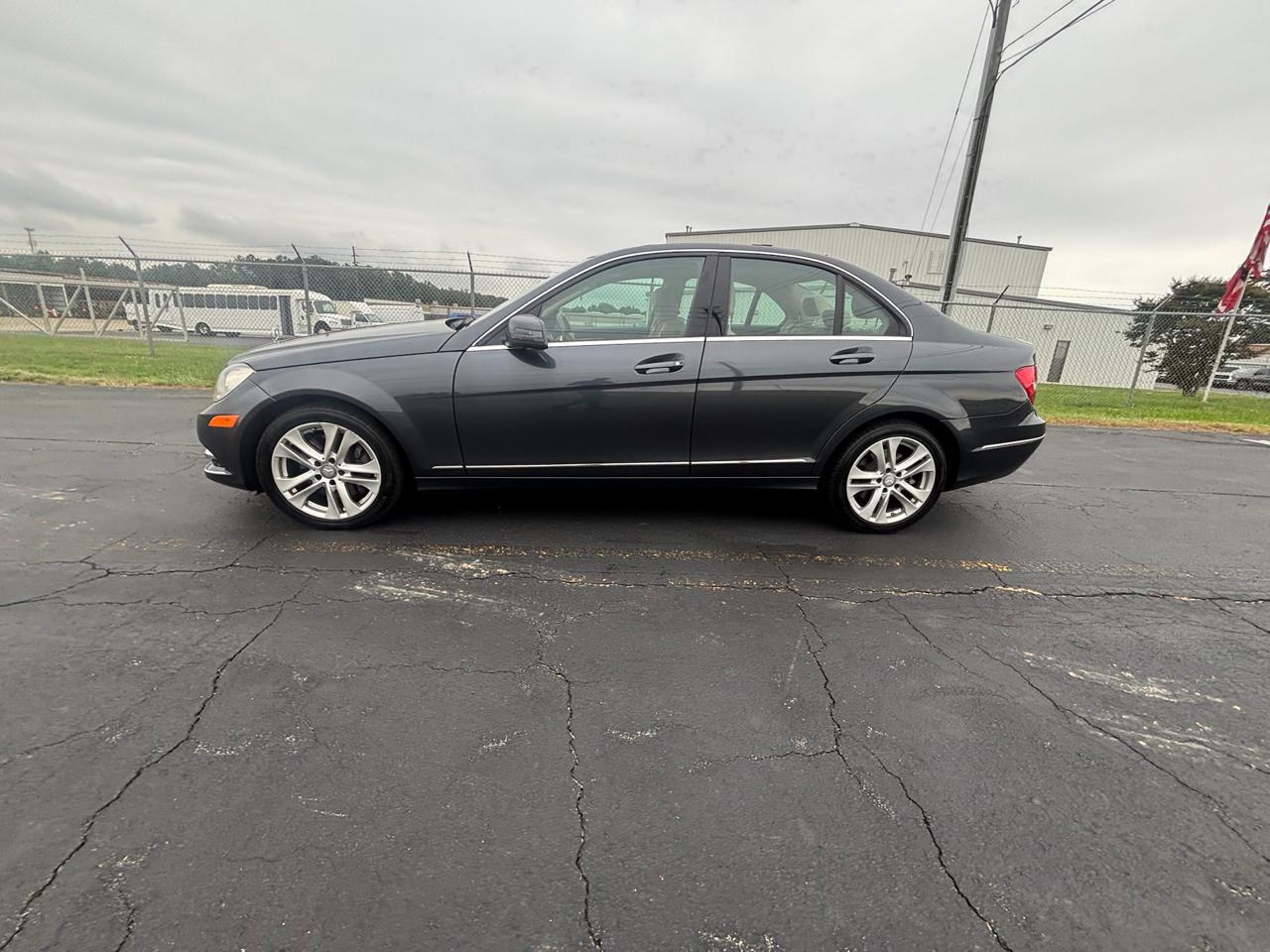Mercedes-Benz C-Class C300 4MATIC Sport Sedan 2013