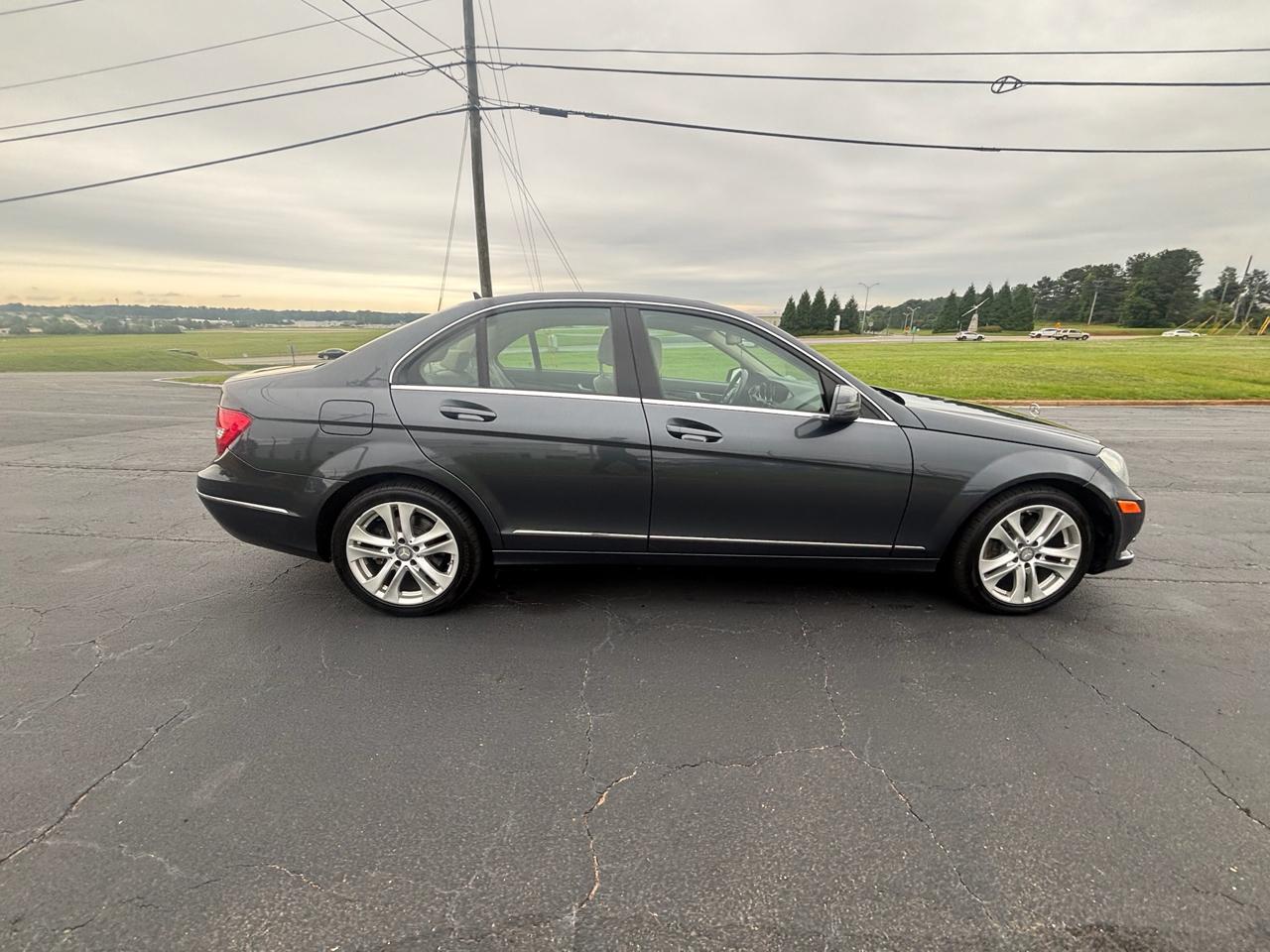 Mercedes-Benz C-Class C300 4MATIC Sport Sedan 2013