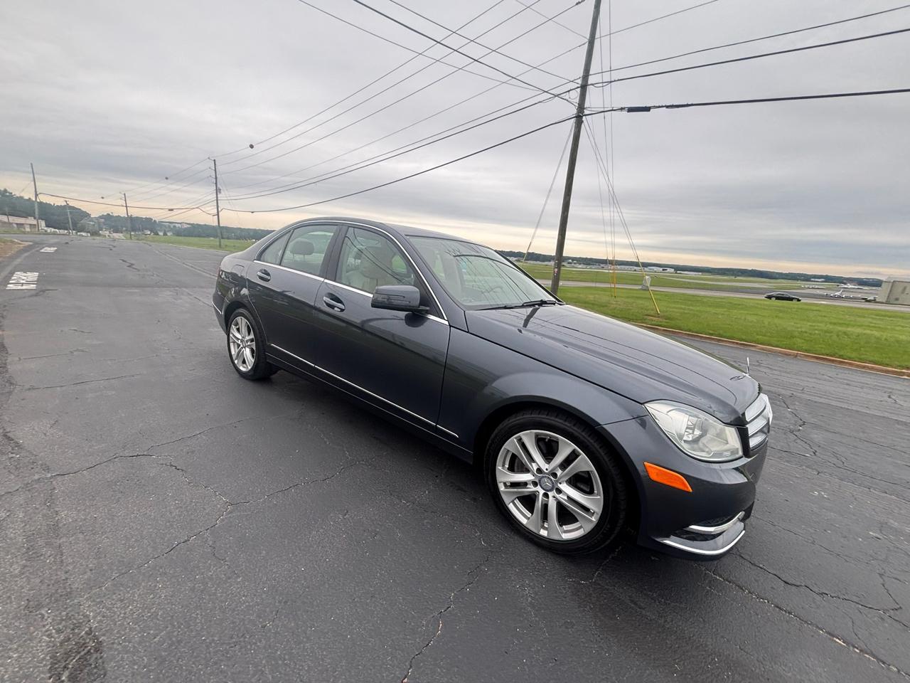 Mercedes-Benz C-Class C300 4MATIC Sport Sedan 2013