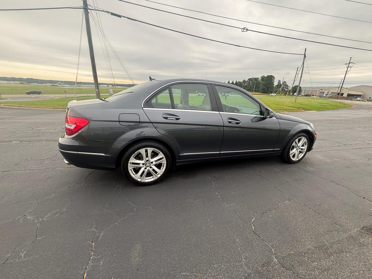 Mercedes-Benz C-Class C300 4MATIC Sport Sedan 2013