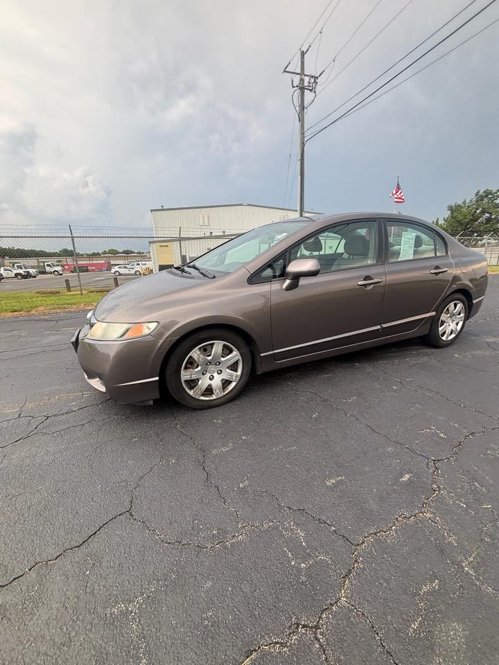 Honda Civic LX Sedan 5-Speed AT 2010