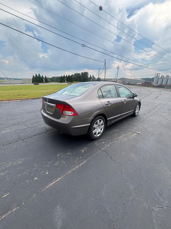 Honda Civic LX Sedan 5-Speed AT 2010