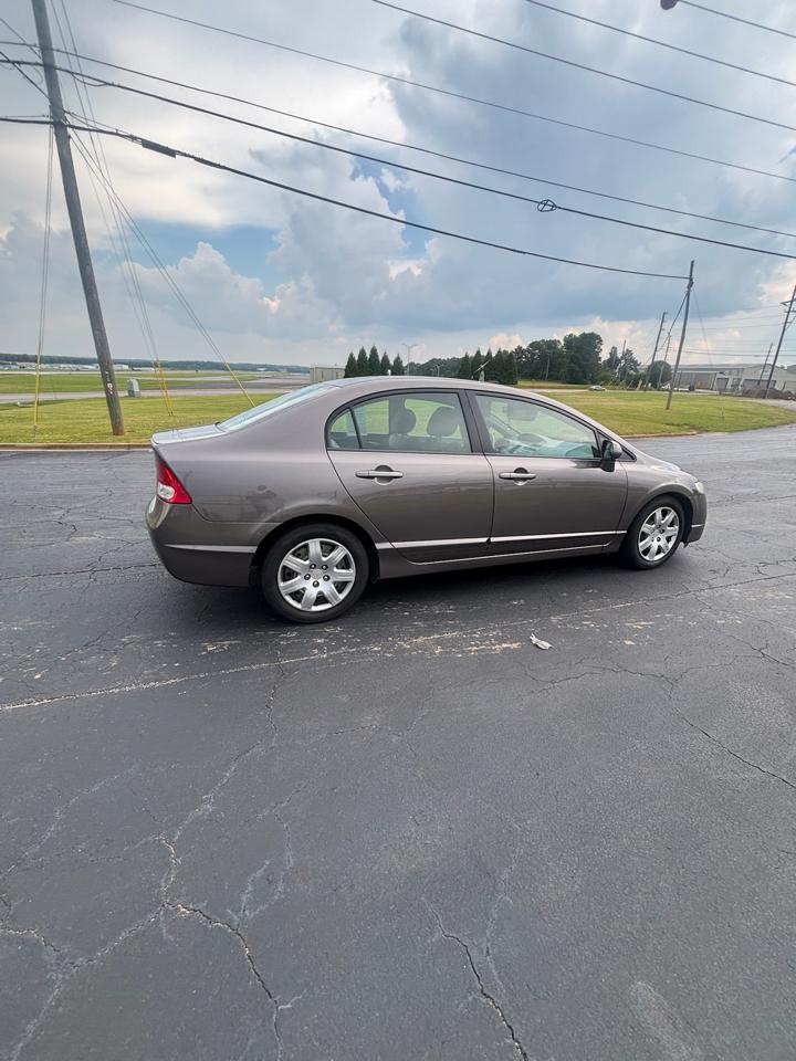 Honda Civic LX Sedan 5-Speed AT 2010