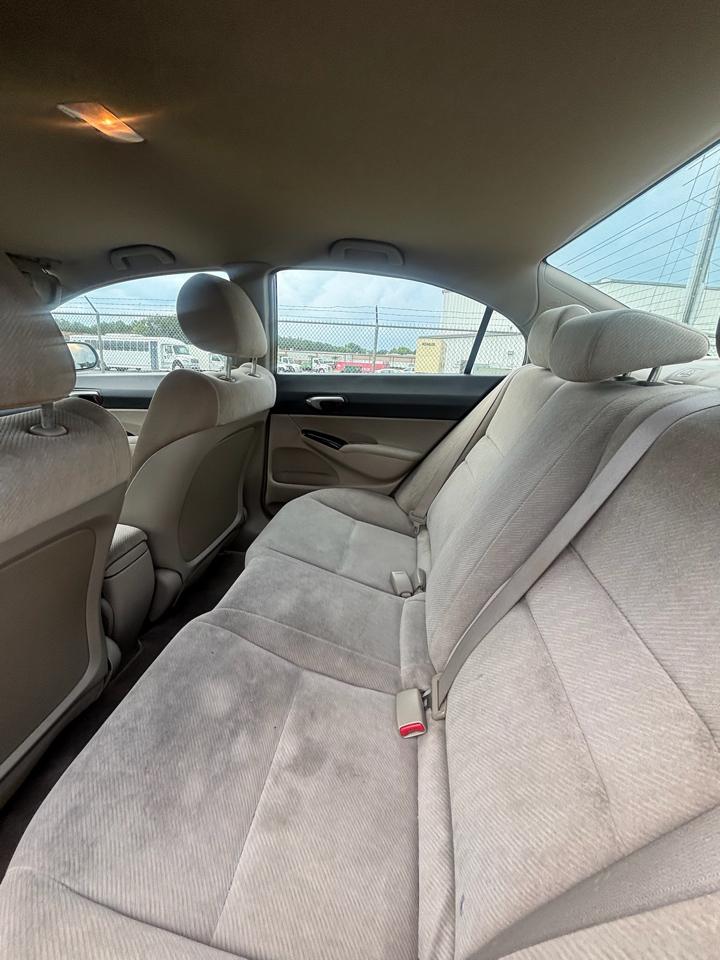 Honda Civic LX Sedan 5-Speed AT 2010