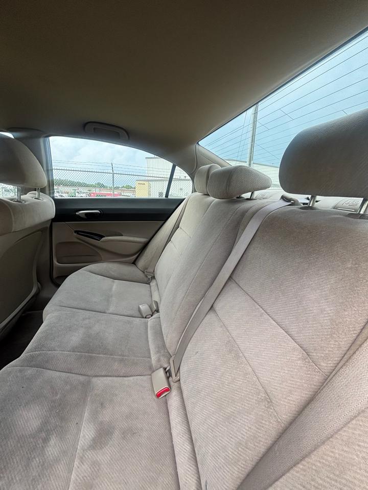 Honda Civic LX Sedan 5-Speed AT 2010