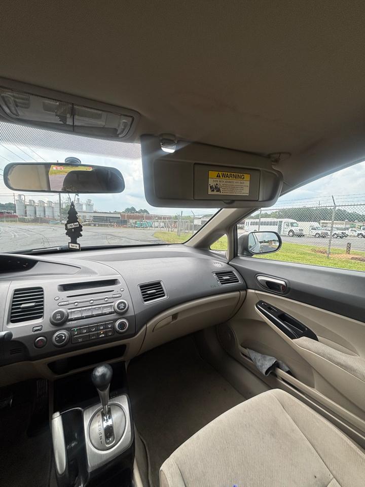 Honda Civic LX Sedan 5-Speed AT 2010