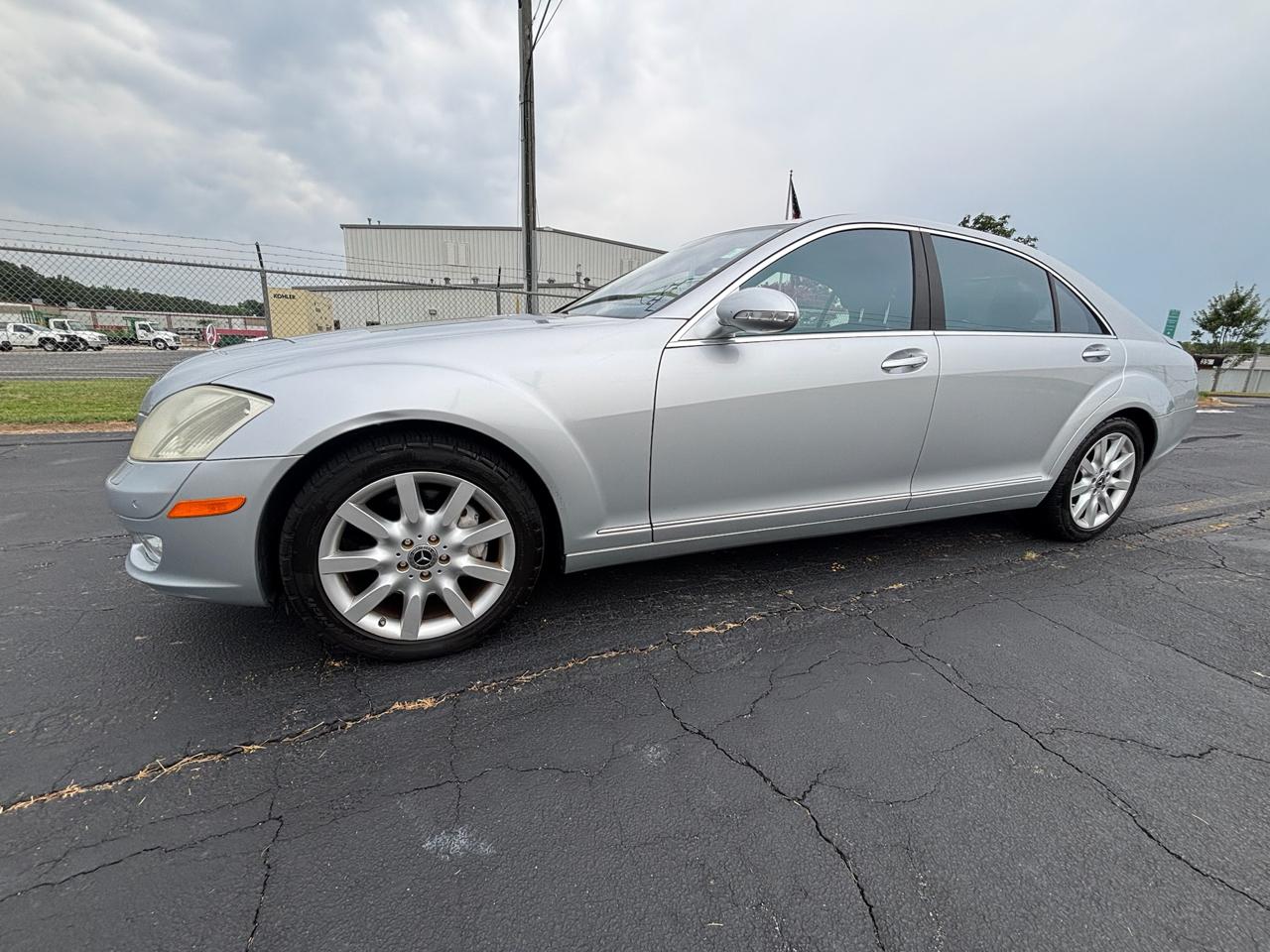 Mercedes-Benz S-Class S550 2008
