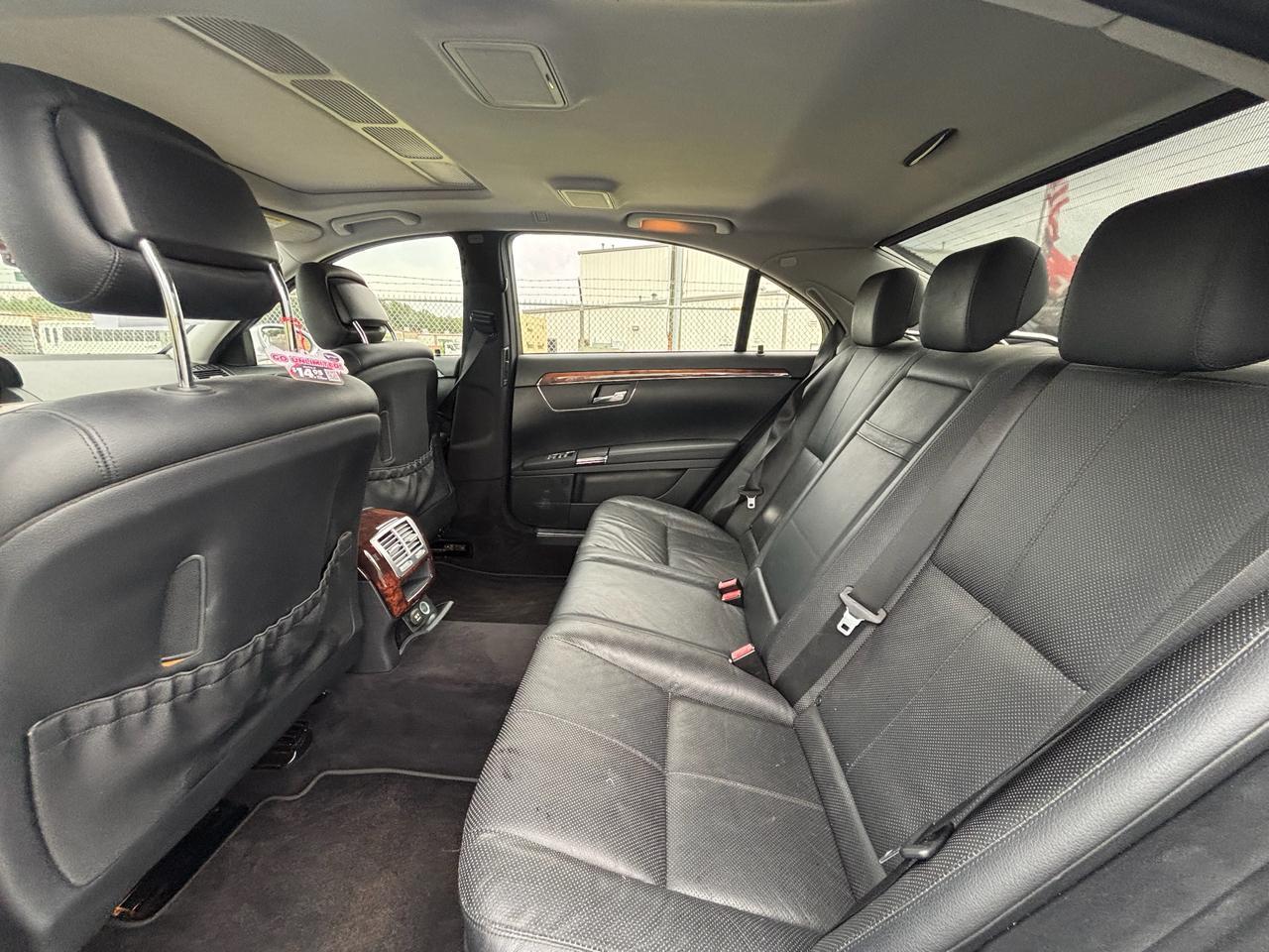 Mercedes-Benz S-Class S550 2008