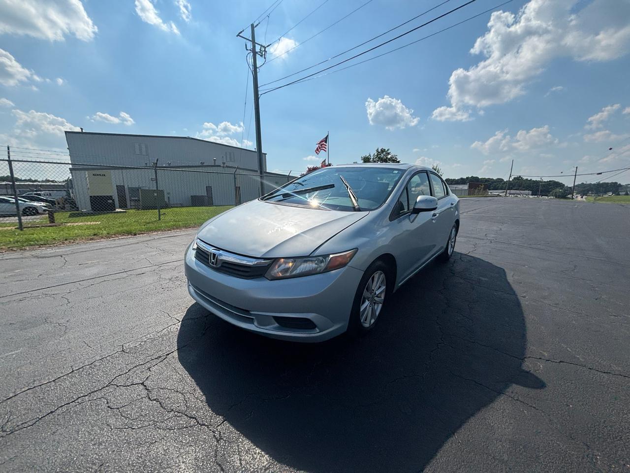 Honda Civic EX Sedan 5-Speed AT 2012