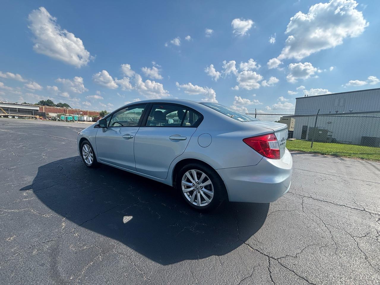 Honda Civic EX Sedan 5-Speed AT 2012