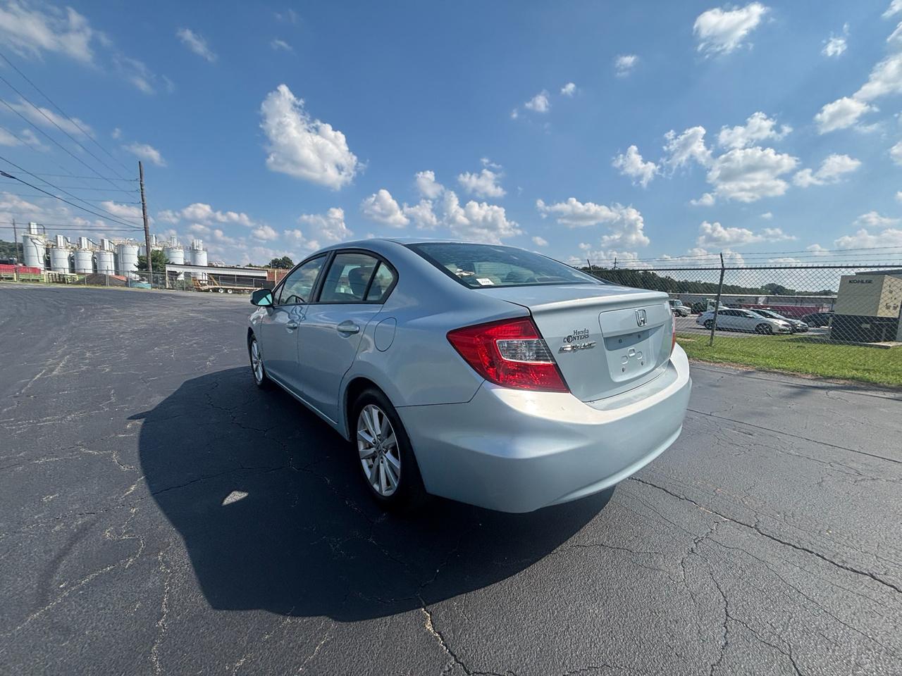 Honda Civic EX Sedan 5-Speed AT 2012