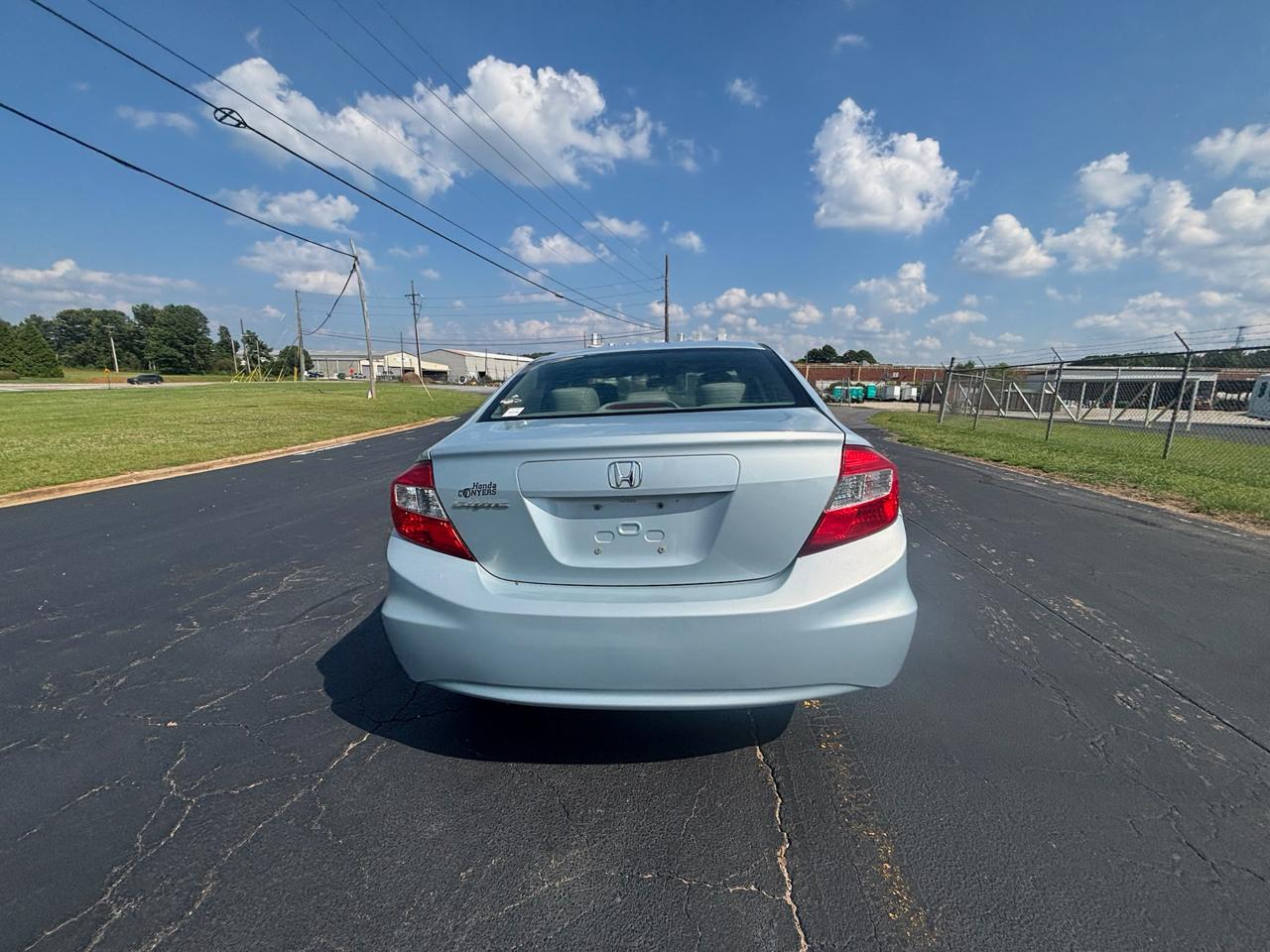 Honda Civic EX Sedan 5-Speed AT 2012