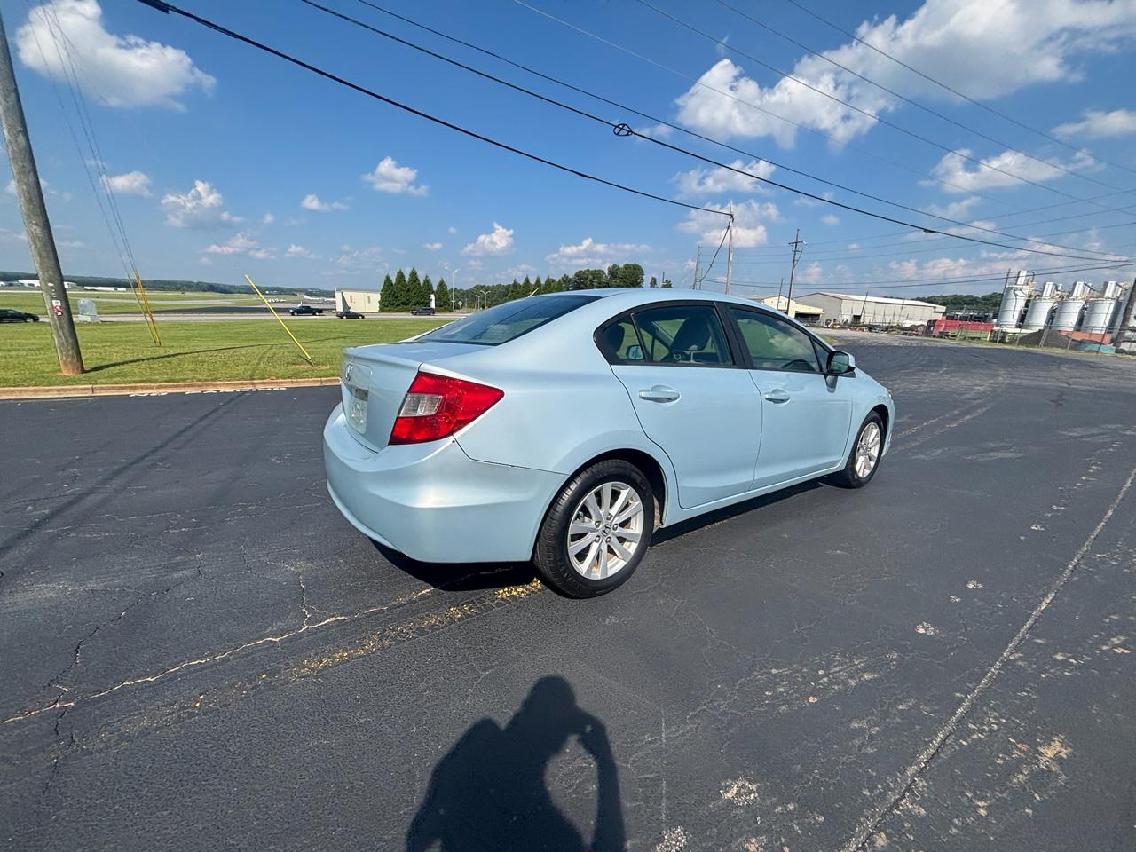 Honda Civic EX Sedan 5-Speed AT 2012