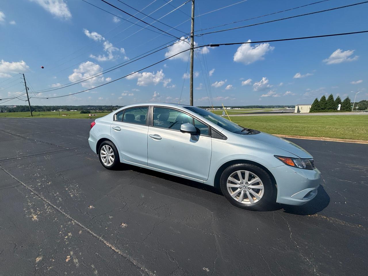 Honda Civic EX Sedan 5-Speed AT 2012