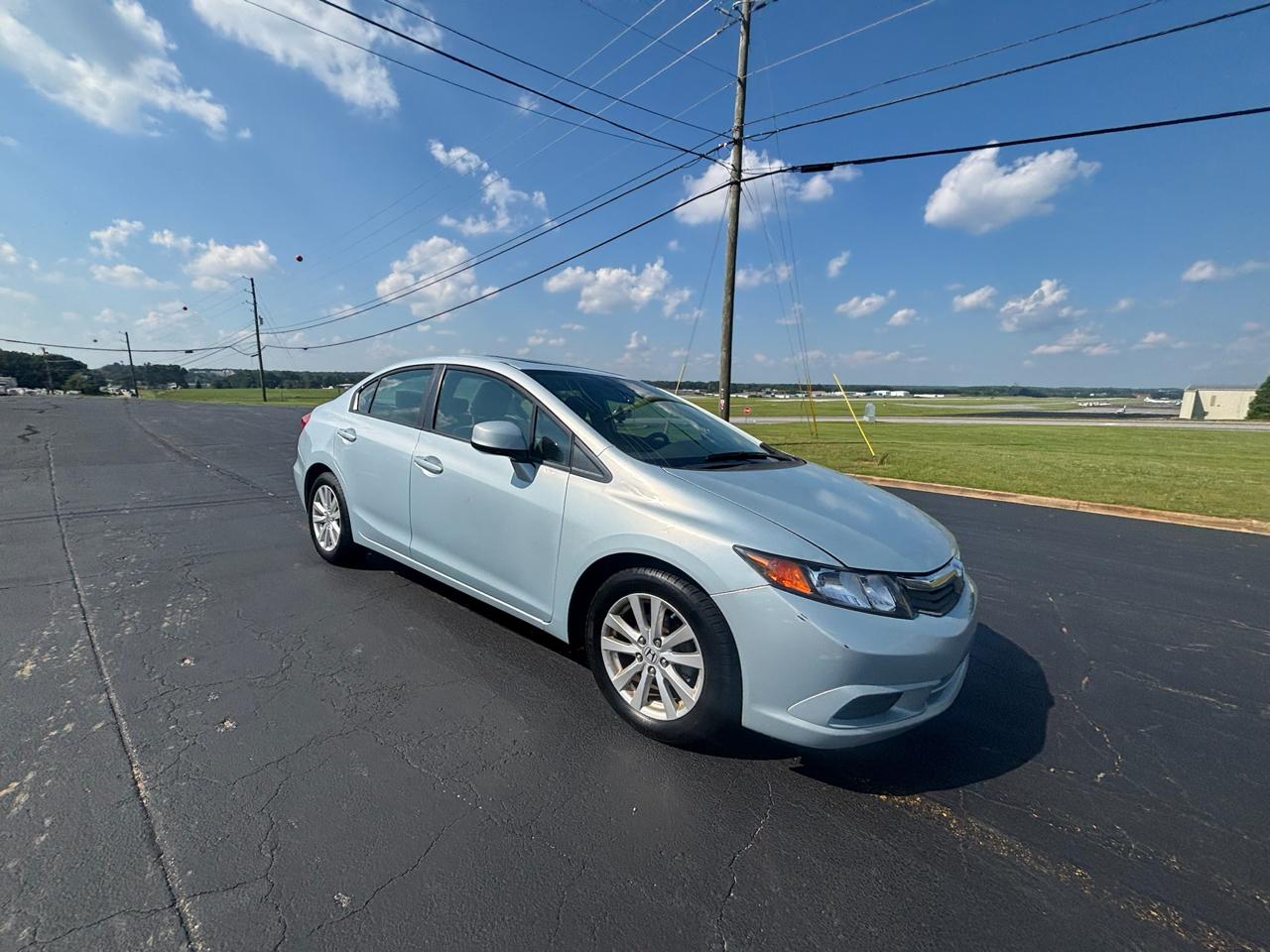 Honda Civic EX Sedan 5-Speed AT 2012