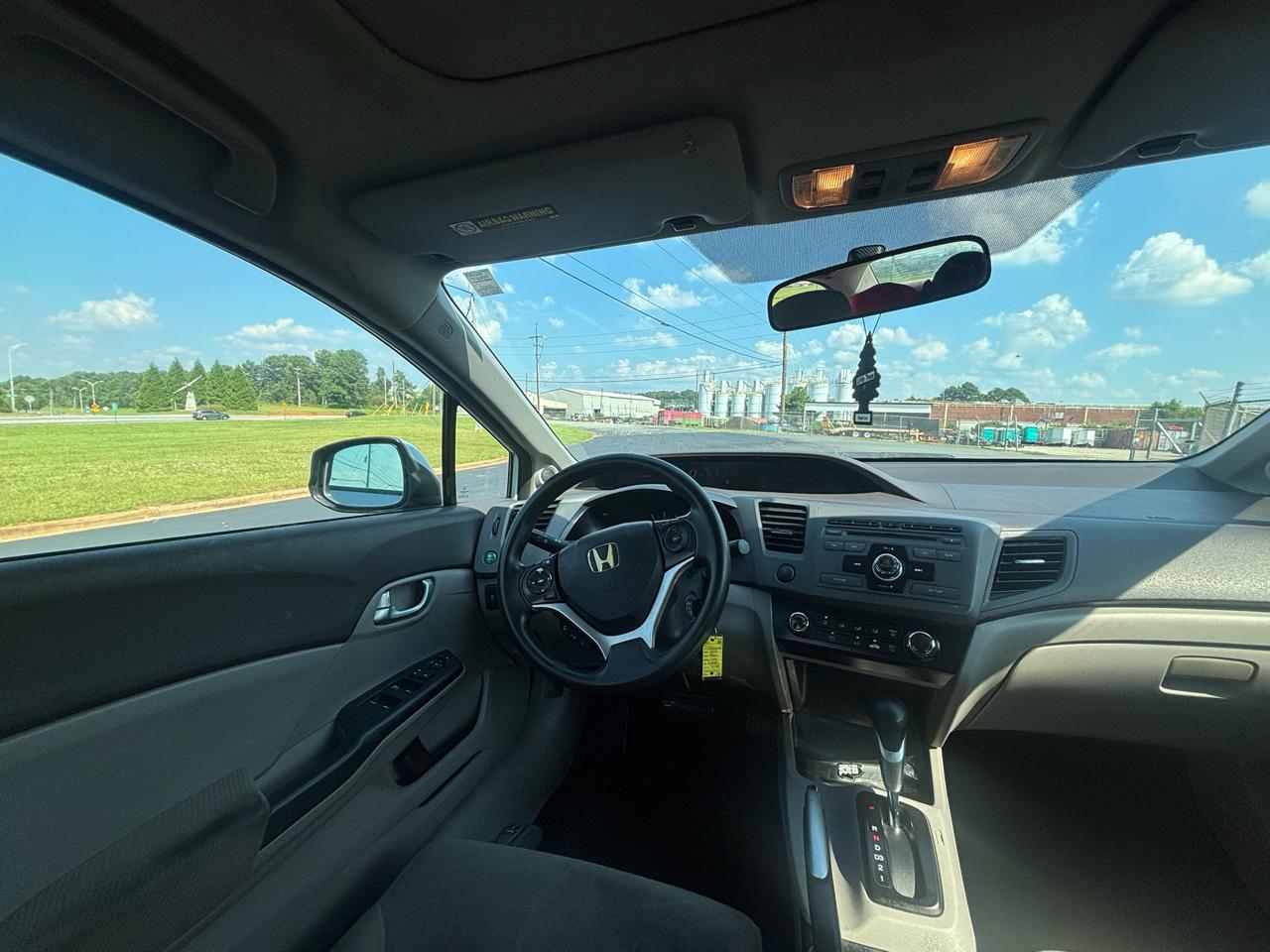 Honda Civic EX Sedan 5-Speed AT 2012