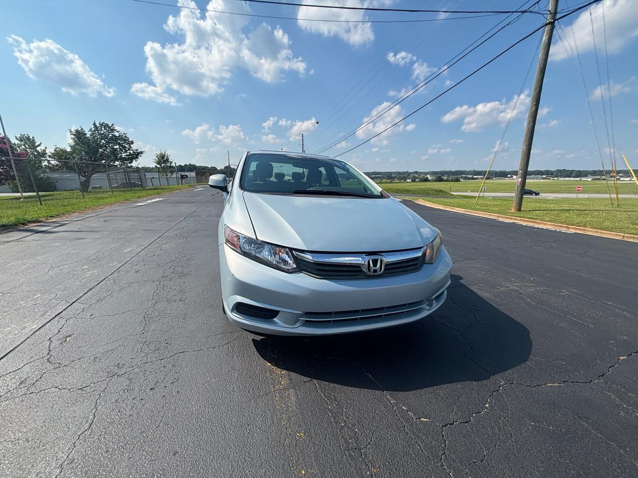 Honda Civic EX Sedan 5-Speed AT 2012