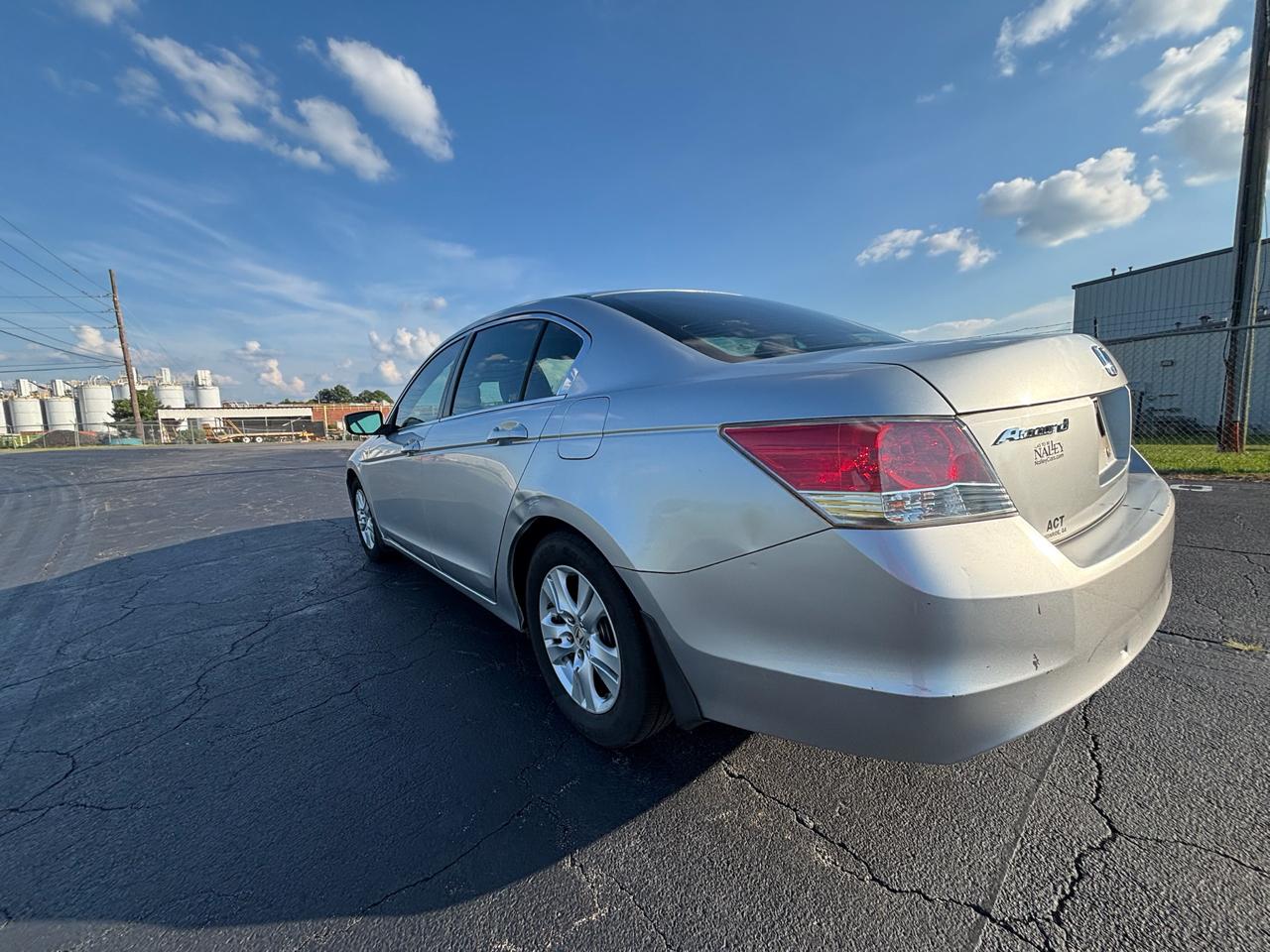 Honda Accord LX-P Sedan AT 2009