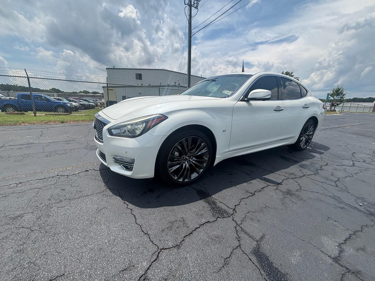 Infiniti Q70 37 2016