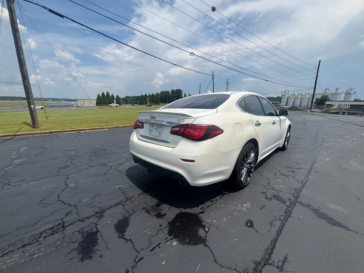 Infiniti Q70 37 2016