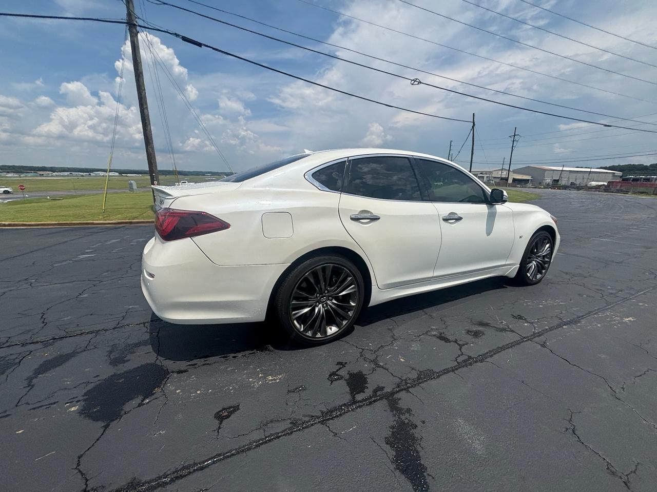 Infiniti Q70 37 2016