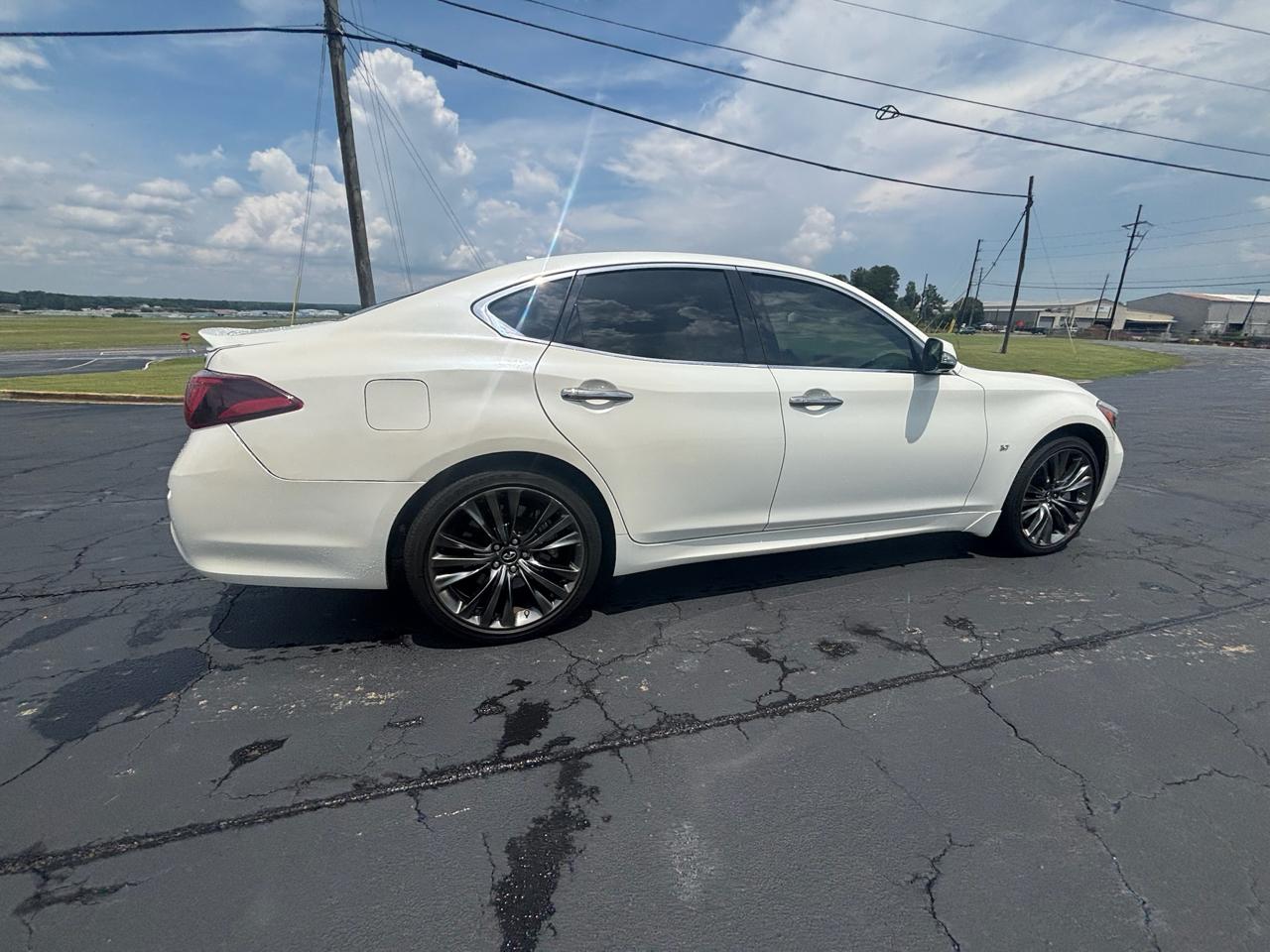 Infiniti Q70 37 2016