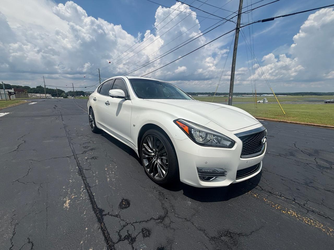 Infiniti Q70 37 2016