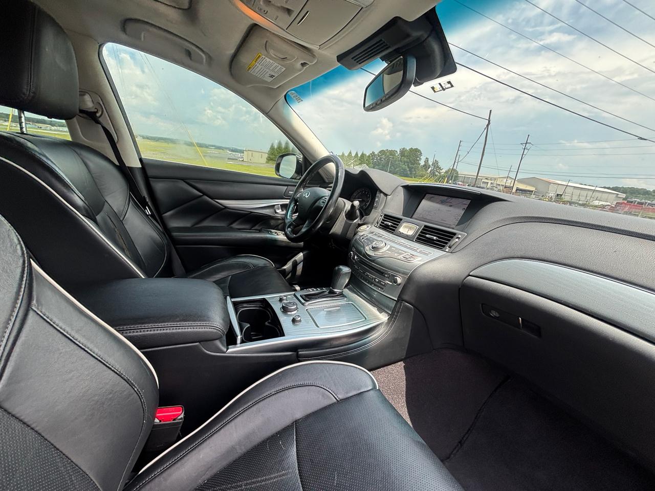 Infiniti Q70 37 2016