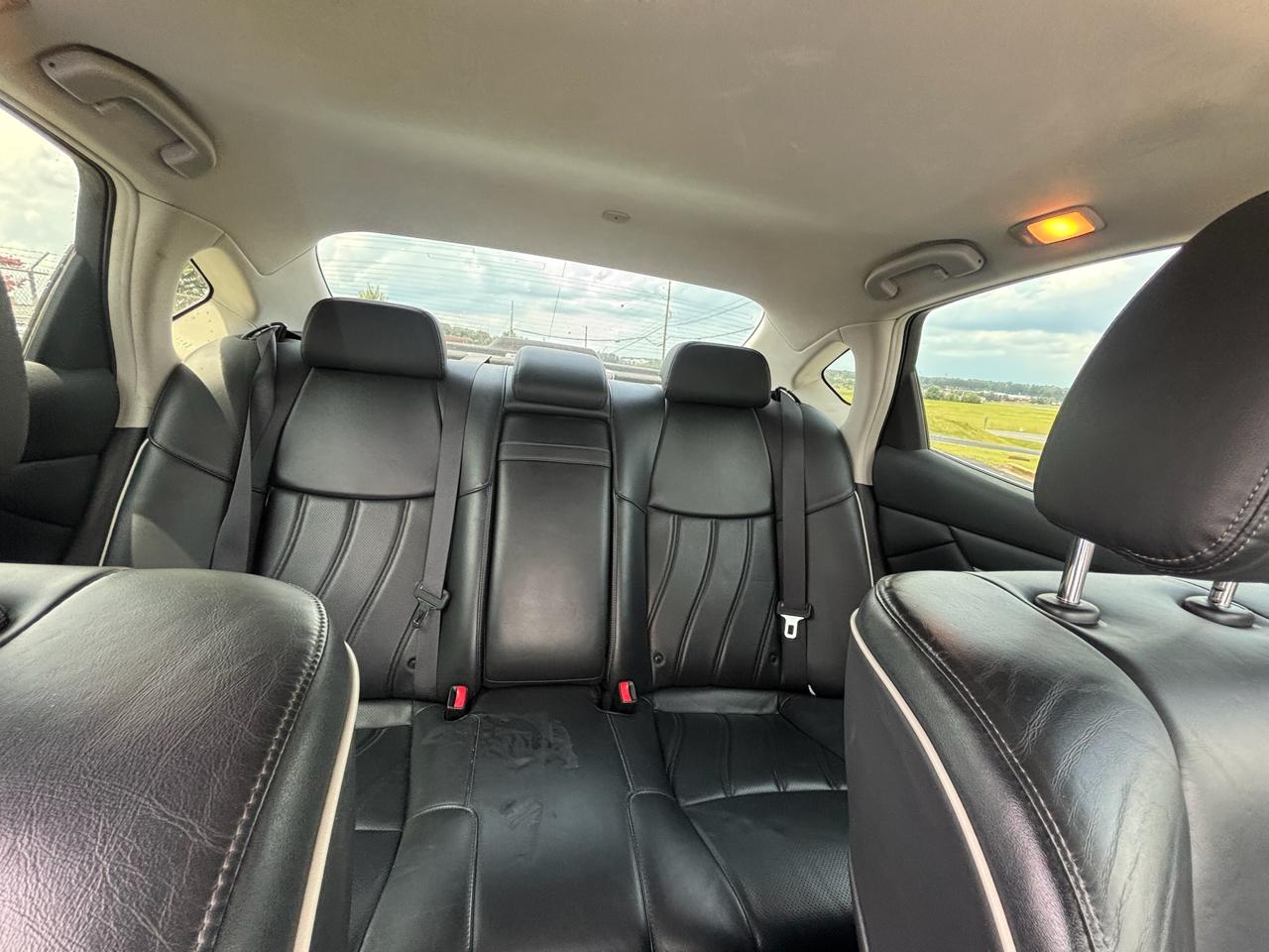 Infiniti Q70 37 2016
