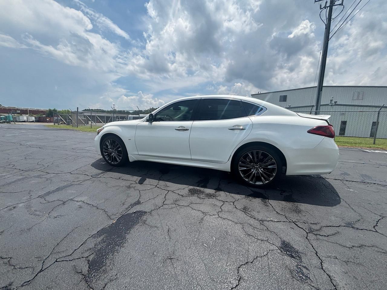 Infiniti Q70 37 2016