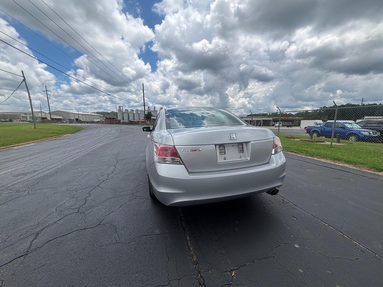 Honda Accord LX-P Sedan AT 2009
