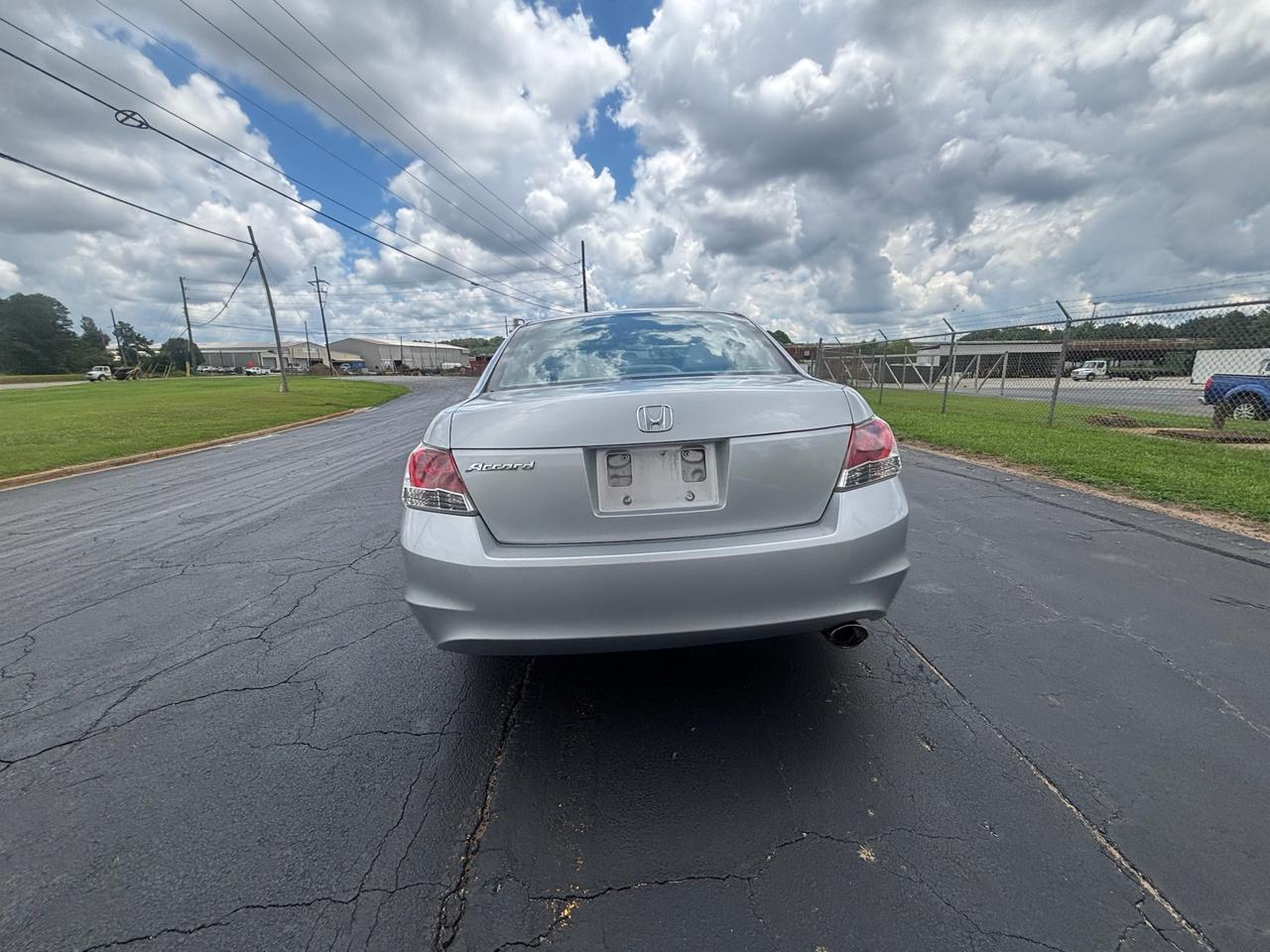 Honda Accord LX-P Sedan AT 2009