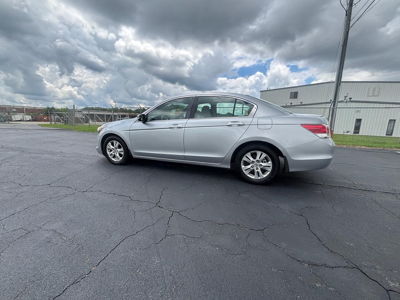 Honda Accord LX-P Sedan AT 2009