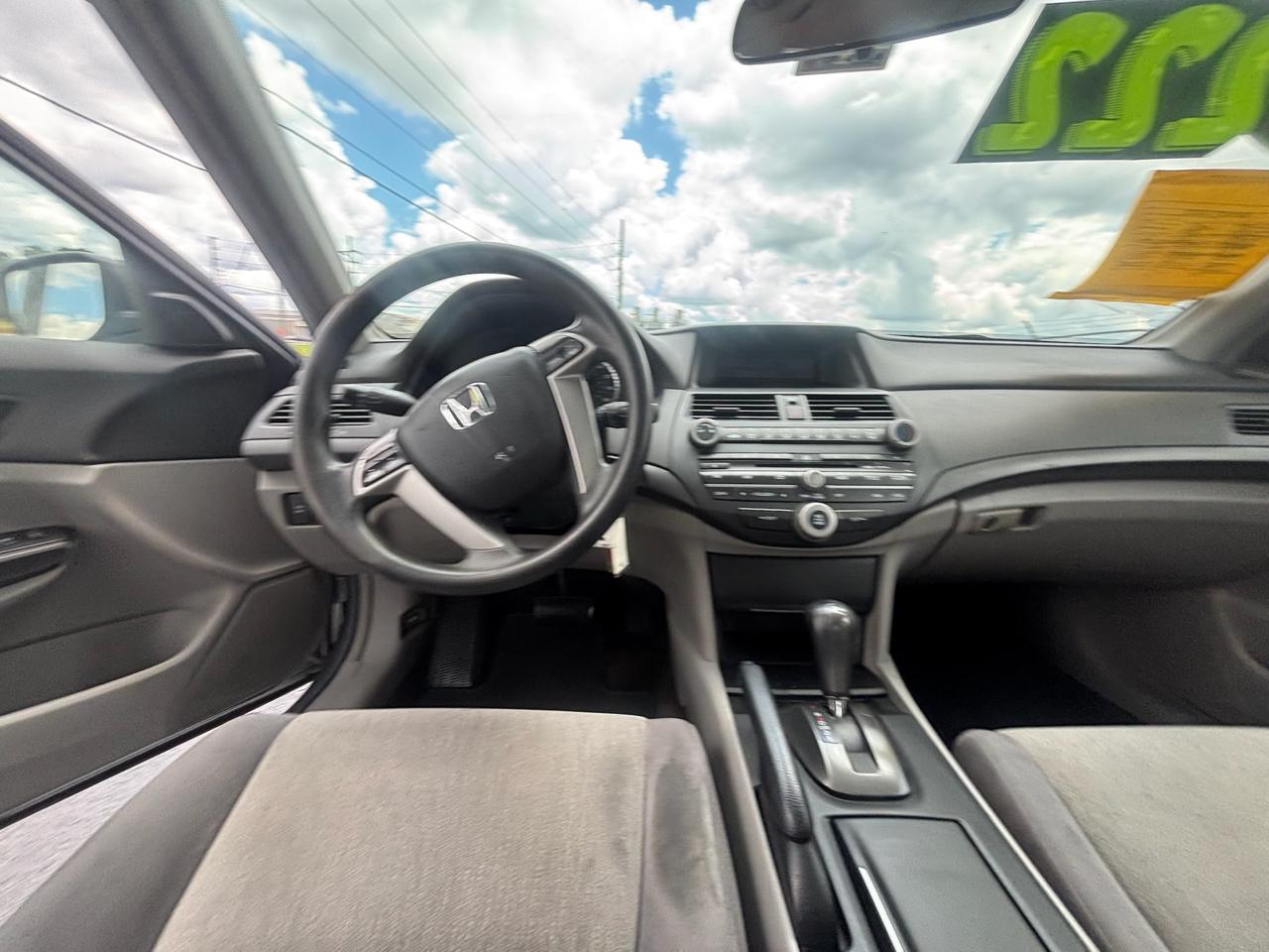 Honda Accord LX-P Sedan AT 2009