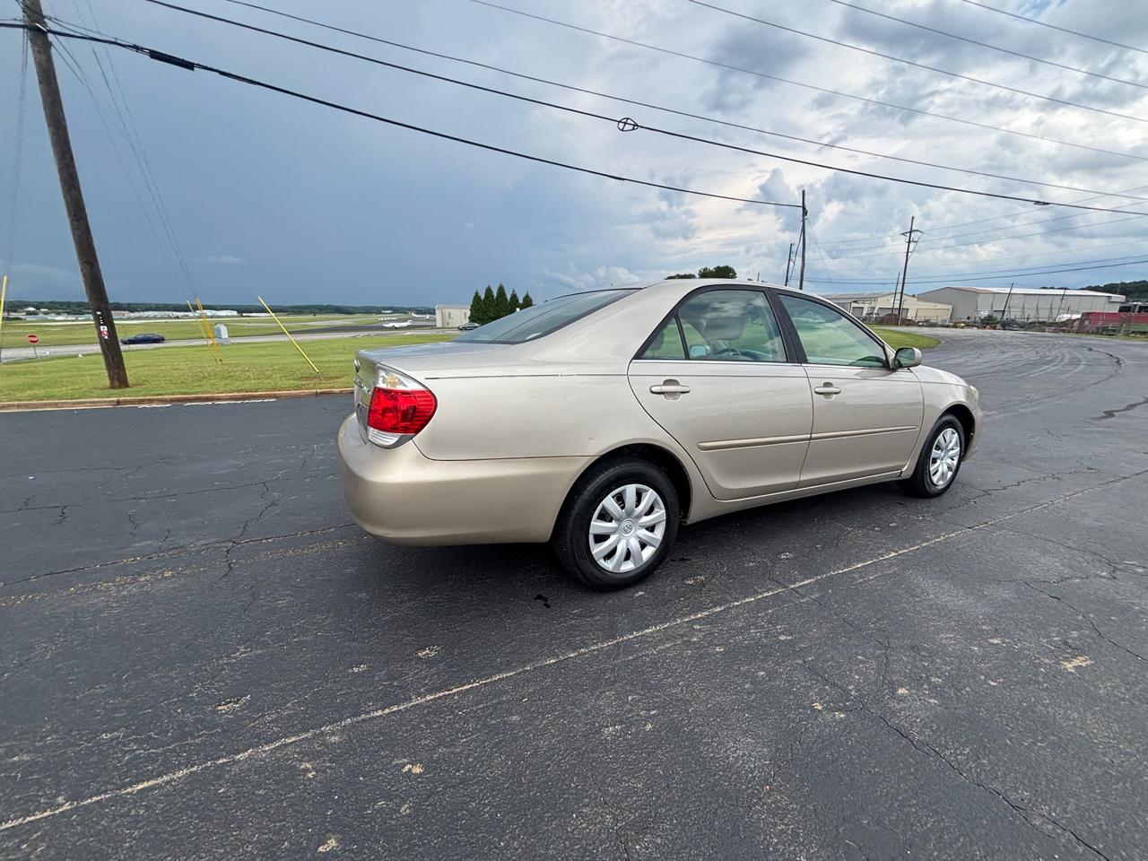 Toyota Camry LE 2005