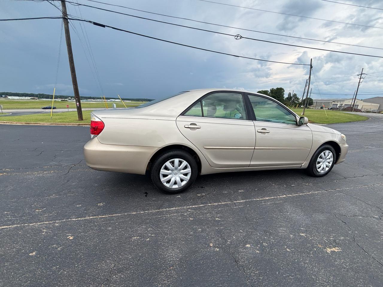 Toyota Camry LE 2005