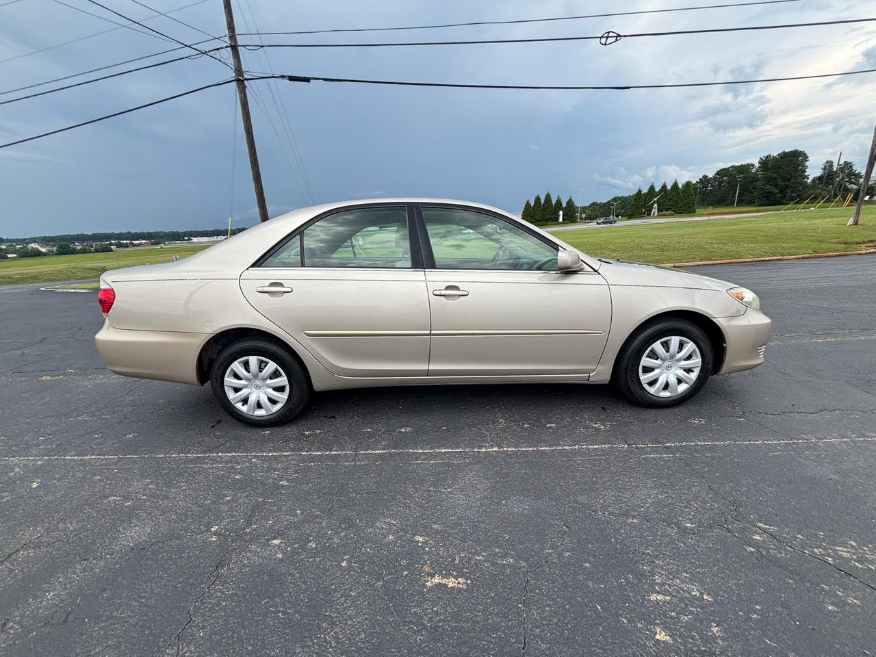 Toyota Camry LE 2005