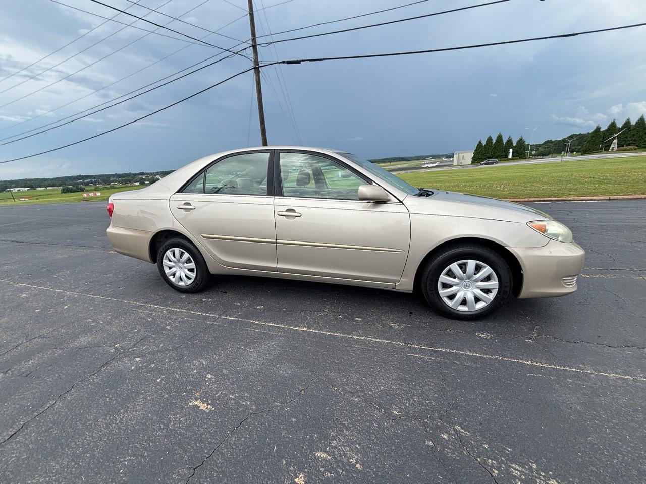 Toyota Camry LE 2005