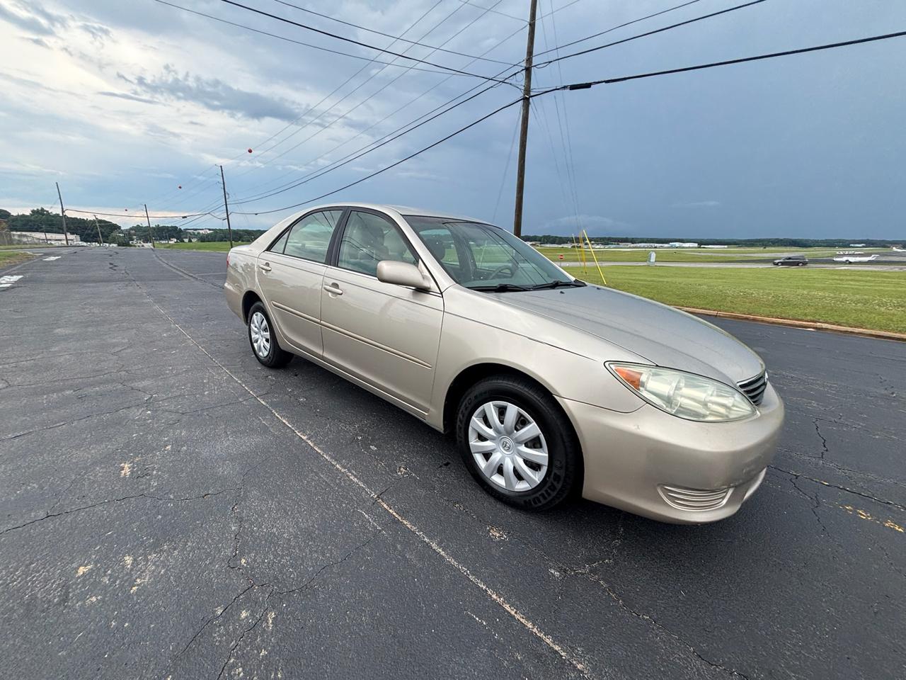 Toyota Camry LE 2005