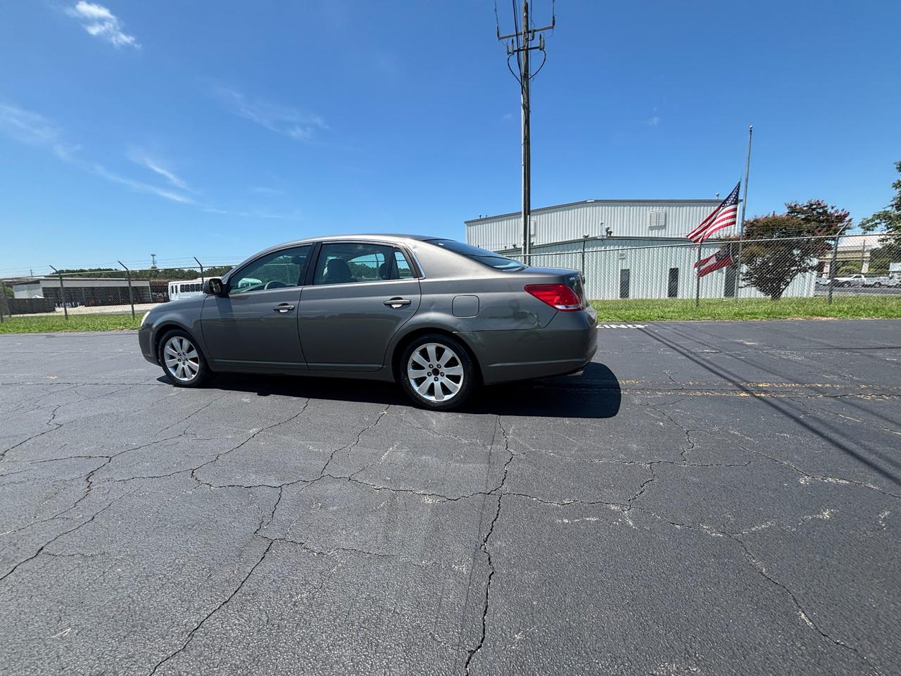 Toyota Avalon Limited 2006