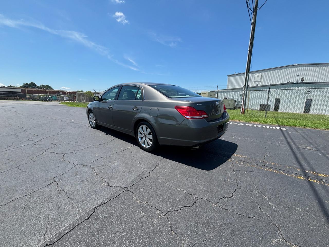 Toyota Avalon Limited 2006