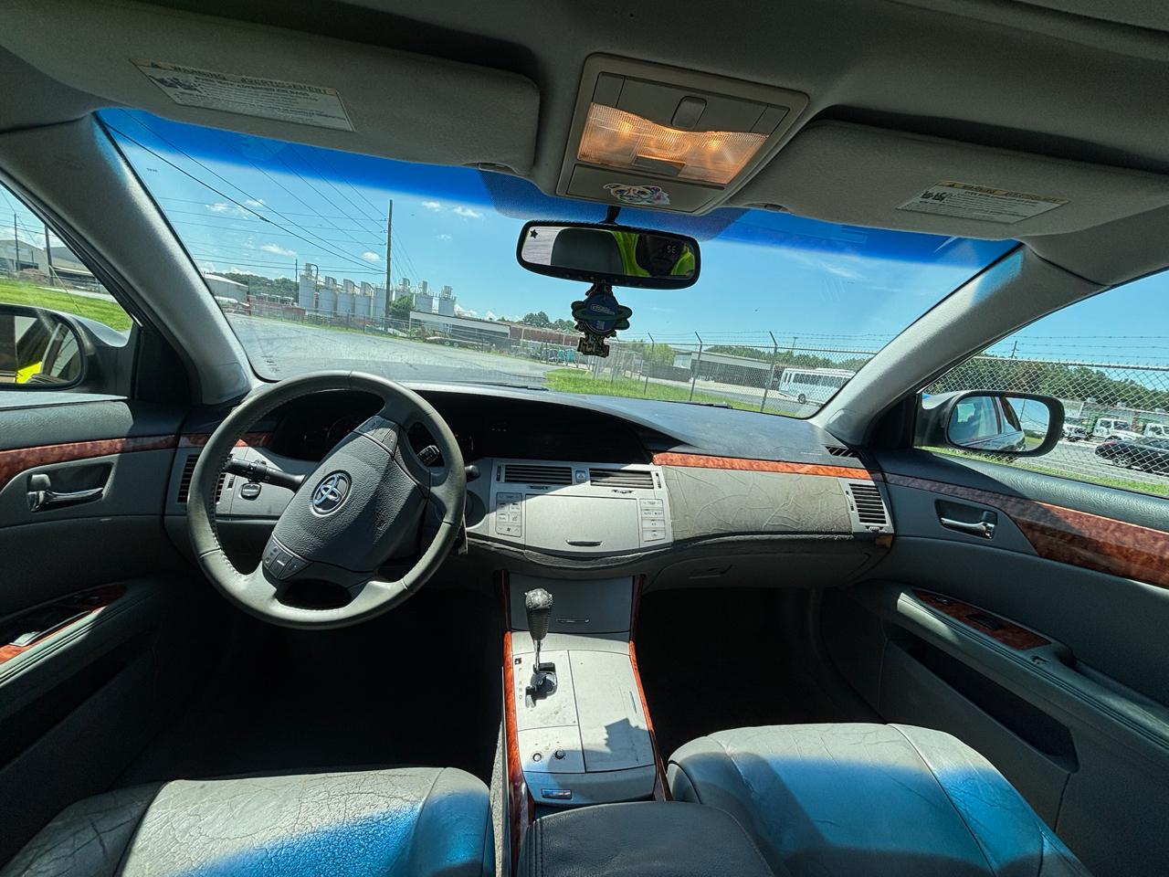 Toyota Avalon Limited 2006