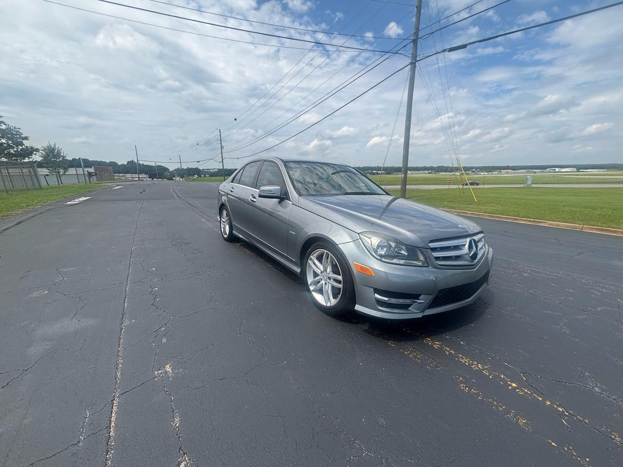 Mercedes-Benz C-Class C250 Luxury Sedan 2012