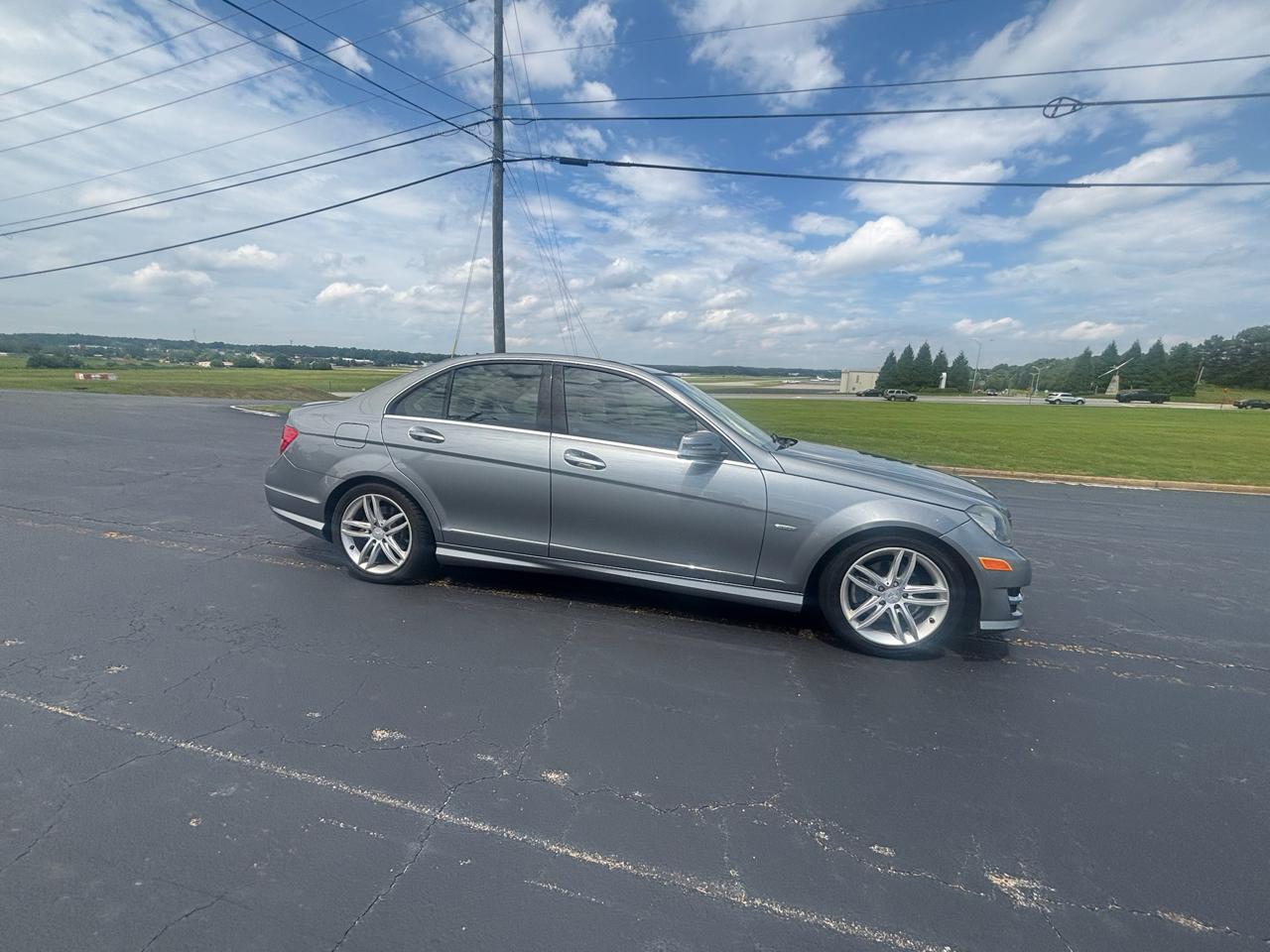 Mercedes-Benz C-Class C250 Luxury Sedan 2012