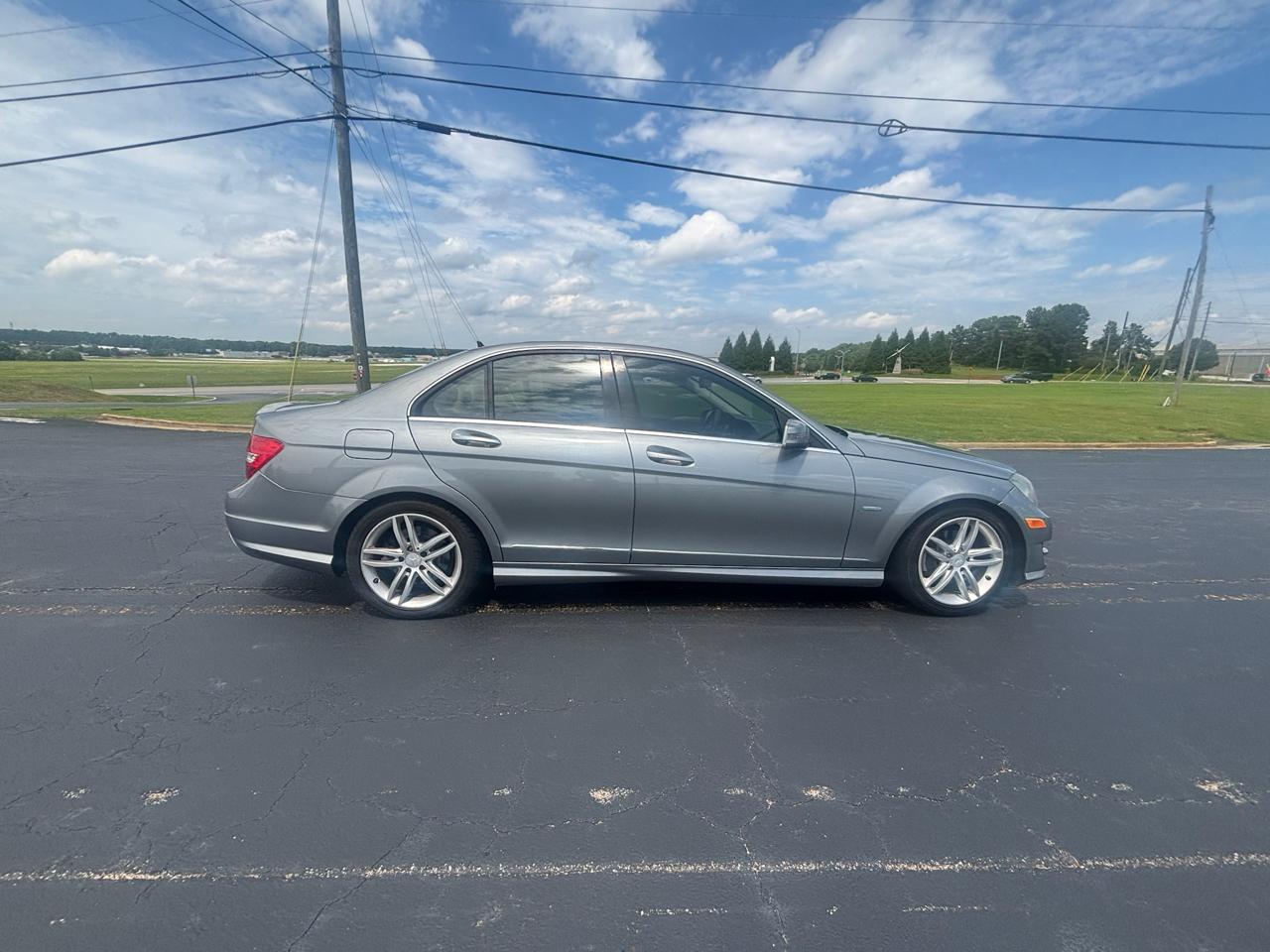 Mercedes-Benz C-Class C250 Luxury Sedan 2012