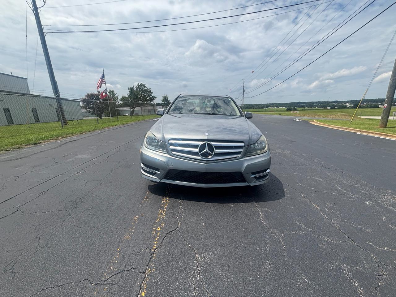 Mercedes-Benz C-Class C250 Luxury Sedan 2012