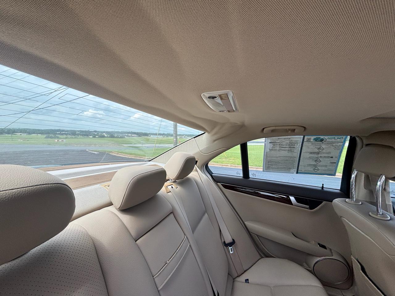 Mercedes-Benz C-Class C250 Luxury Sedan 2012