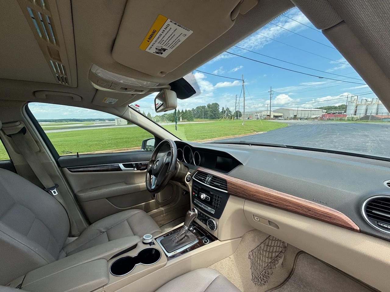 Mercedes-Benz C-Class C250 Luxury Sedan 2012
